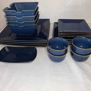 Pottery Barn Asian Square Blue, 25 piece